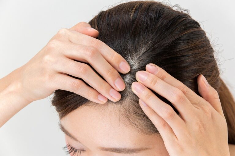 抜け毛が増えたり、代謝が低下するリスクも!?じつは不足すると怖い栄養素って？