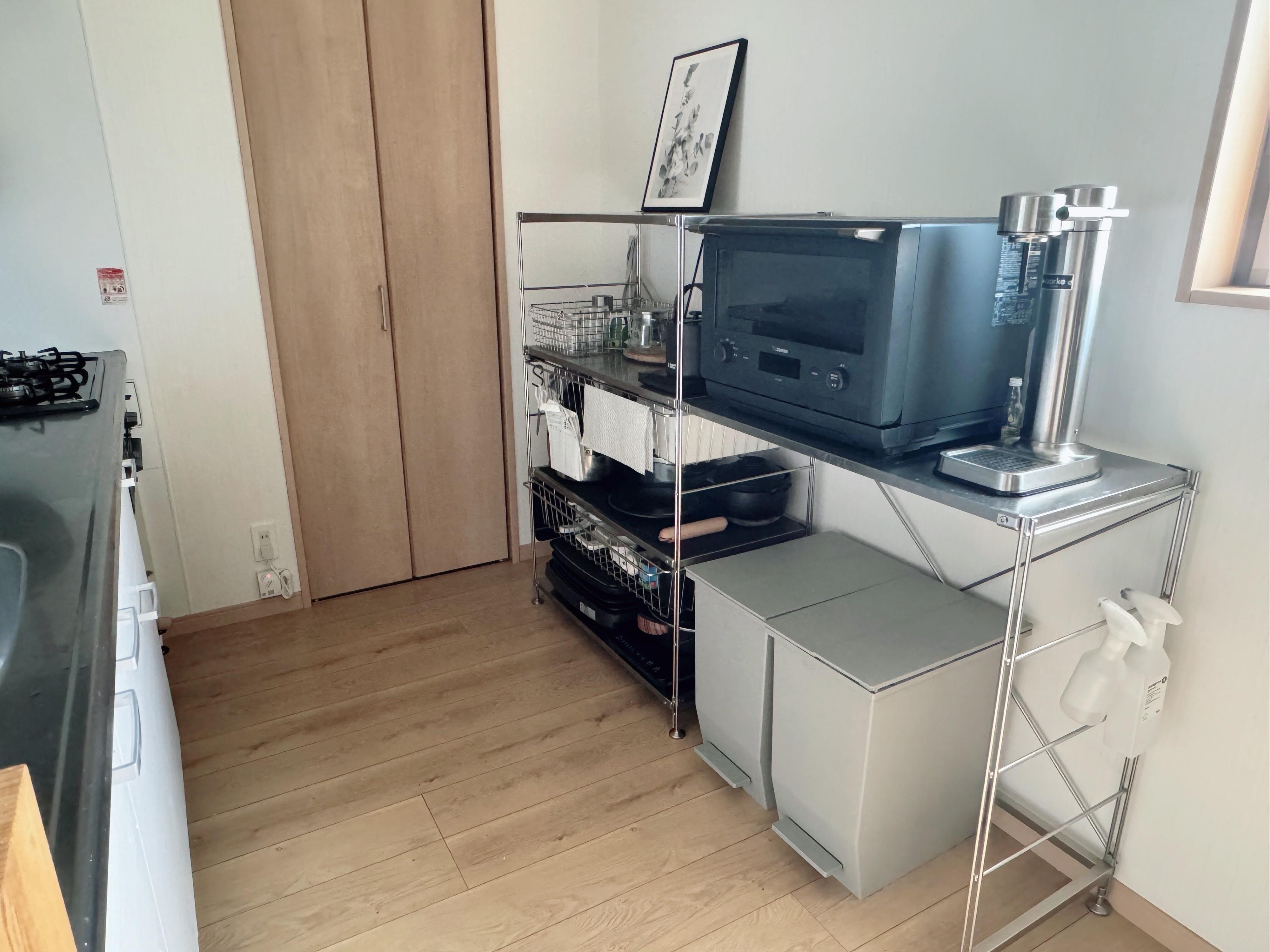 【キッチン収納】じつは物が多いのに片づいて見える！無印良品でつくった最強すっきり収納