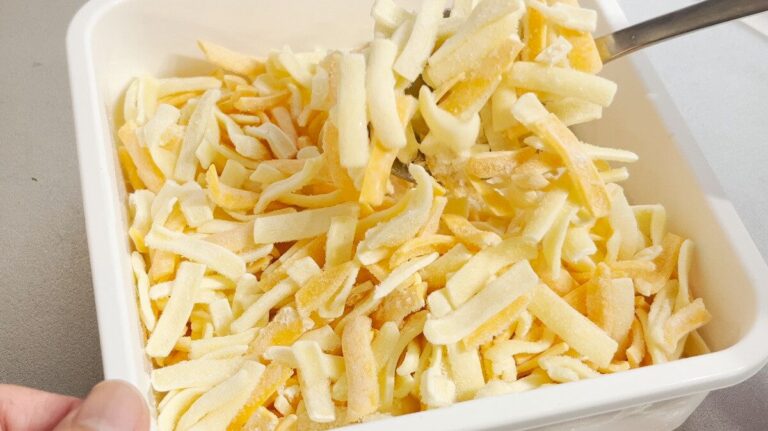 ピザ用チーズ、意外なおうちにあるもので固まらずに冷凍するワザ