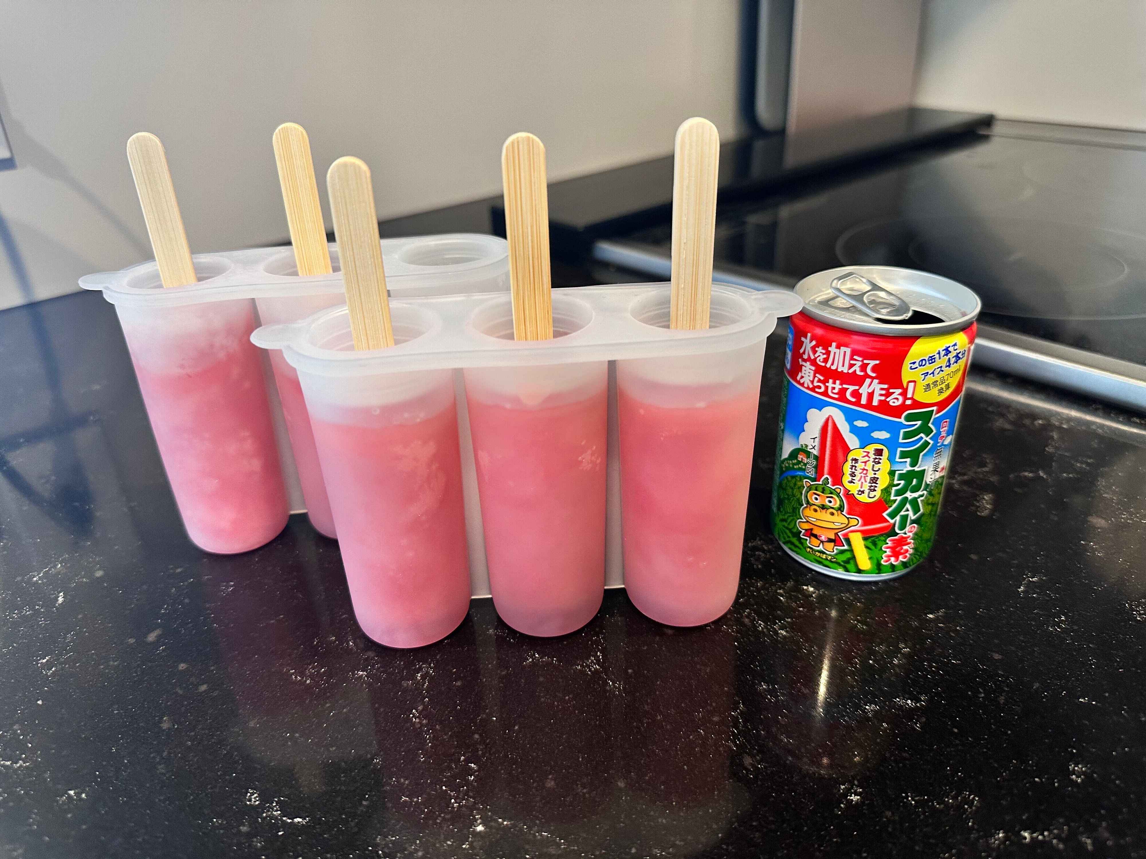 【ダイソー】自宅で簡単にスイカバーがつくれてしまう！ストックしておきたくなるスイカバーの素