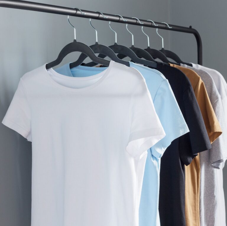 パーソナルスタイリストが教える！もう失敗しない！40代の白Tシャツの選び方