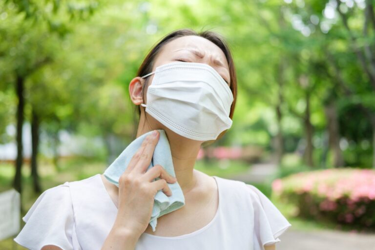 【1枚あたり約11円】カラバリ豊富な「冷感マスク」52枚セットが15%オフで販売中
