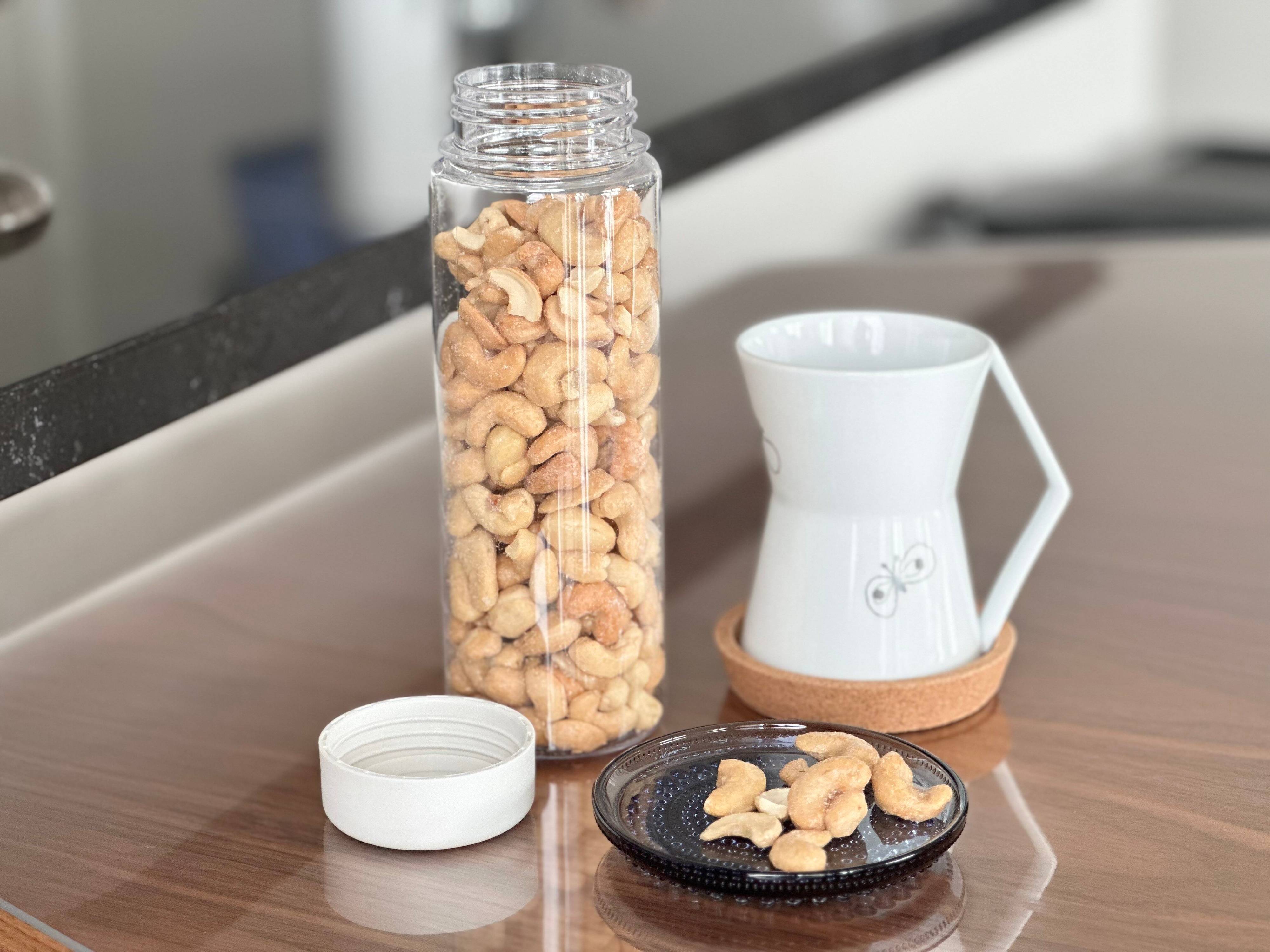 【無印良品】飲み物だけじゃない！ナッツ類などの保管にも便利なドリンクボトル