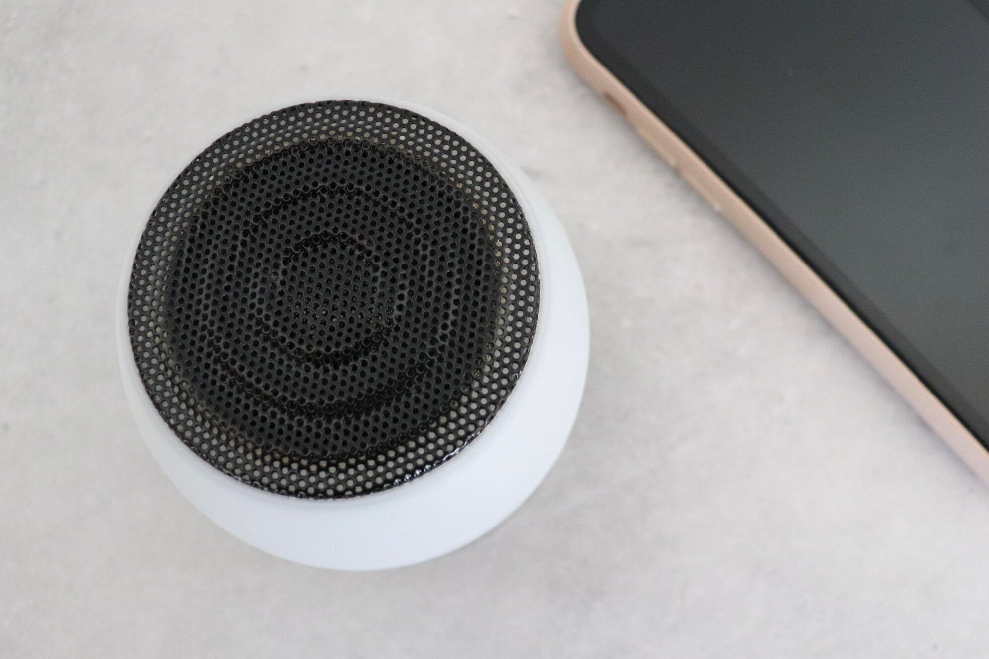 【ダイソー】最新のスピーカーはなんと光る！お風呂時間を楽しむのにピッタリなダイソーBluetoothスピーカーをチェック