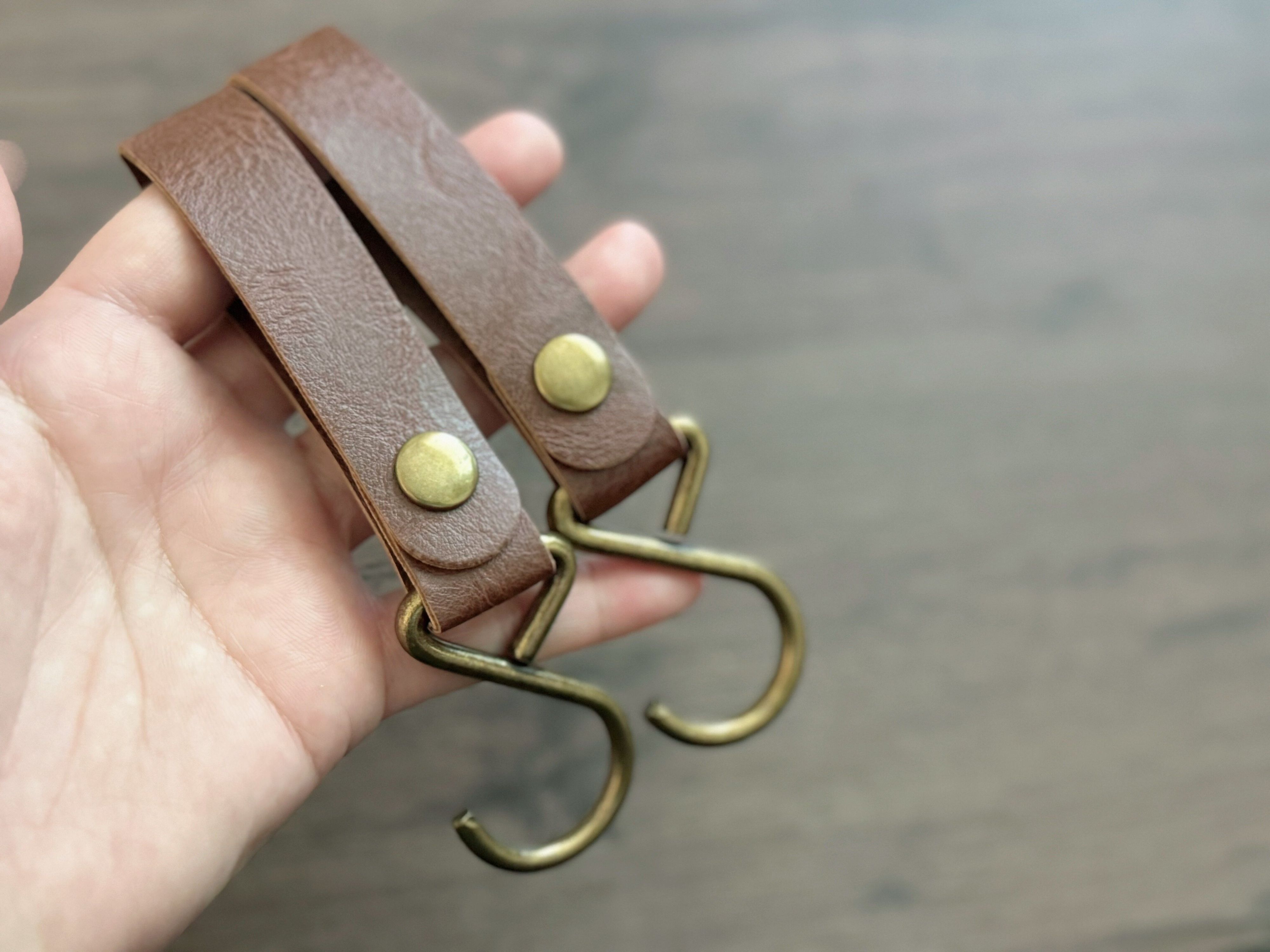 【3COINS】見つけたらすぐ買って！「キャンプ用フック」は日常使いにも超便利！