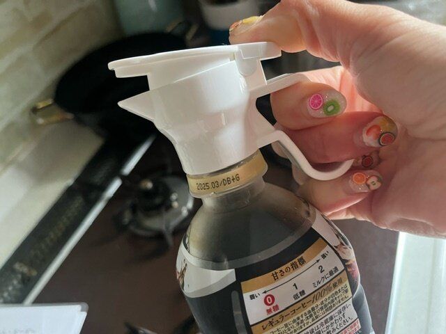 【ダイソー】跳ねない！取り出しやすい！ワンタッチペットボトルキャップ