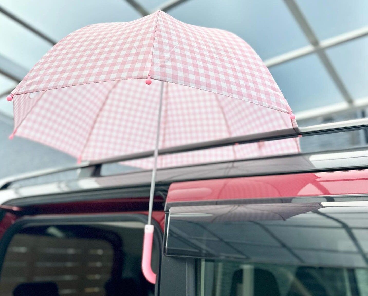 雨の日の味方！【ダイソー】「めちゃめちゃ便利」「みんなに買ってほしい」おすすめカー用品