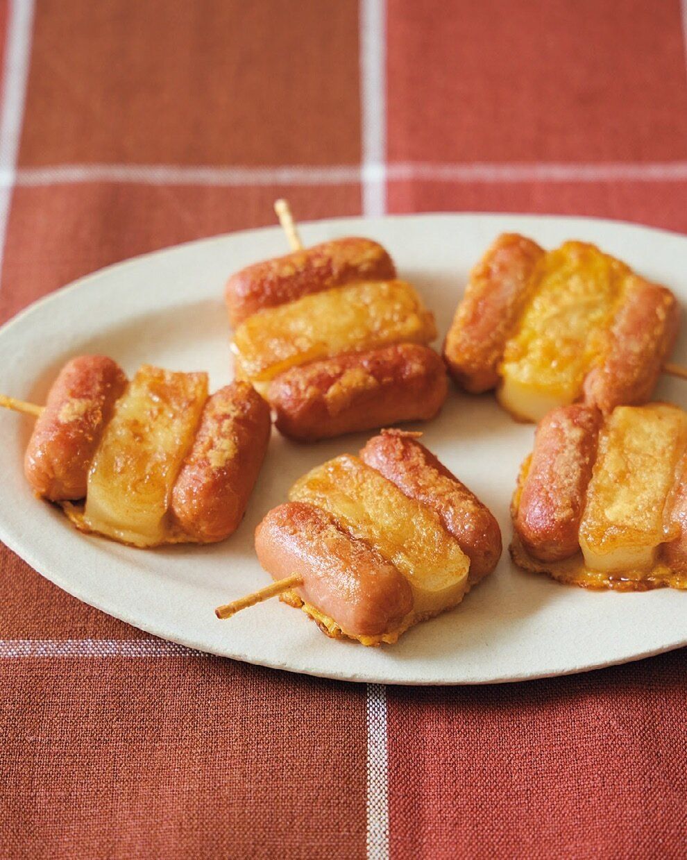 カットした食材に粉と卵をつけて焼くだけ！手軽に作れる韓国の家庭料理「ジョン」