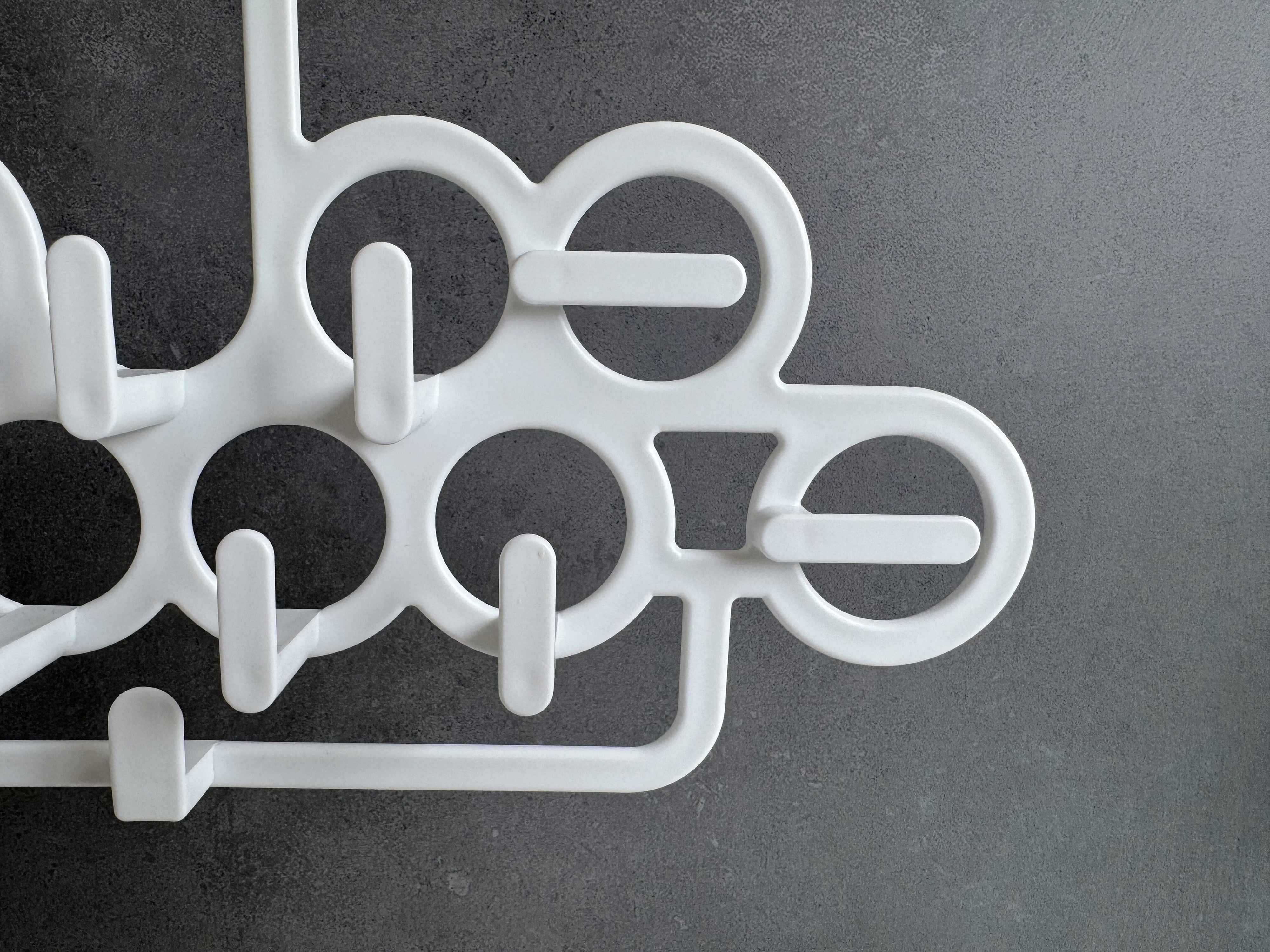 「超便利！」「買って損なし！」セリアのアイデア収納用品が便利すぎて手放せない