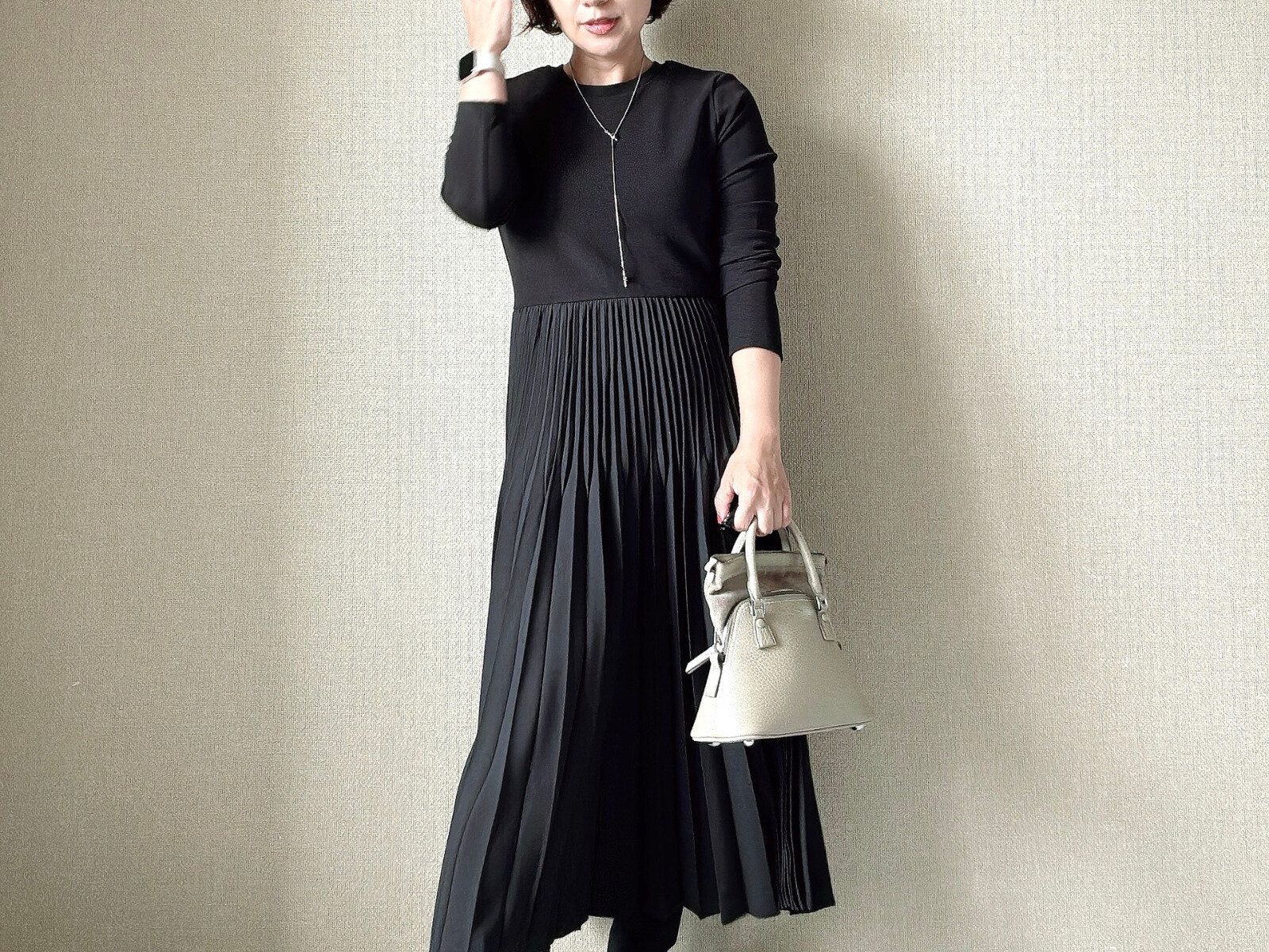 【ユニクロ】カジュアルも綺麗めもOK！着るだけで美シルエットなワンピースは買う一択！