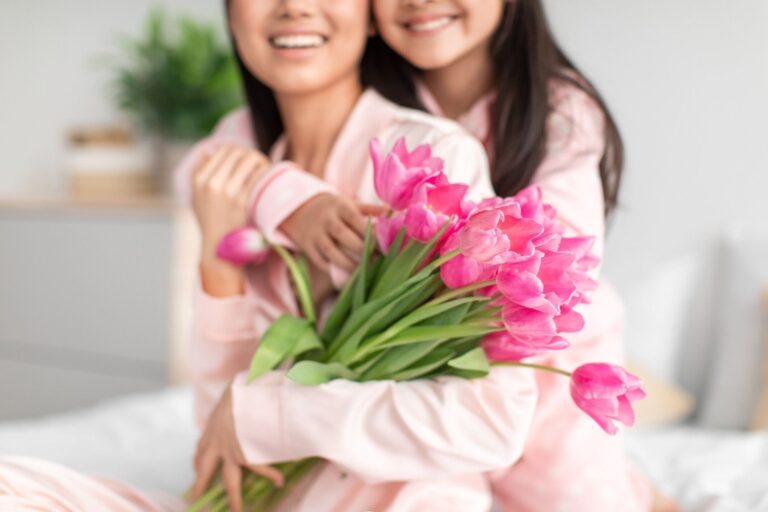9歳娘からもらった肩たたき券には驚きの工夫が?!厳しくも愛あるプレゼントに9万件のいいね