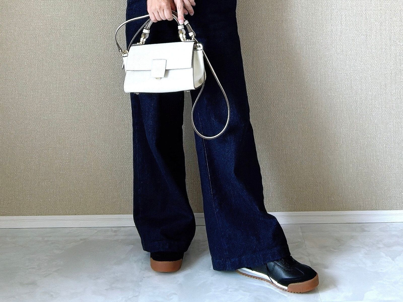 【ユニクロ】オンラインストアに入店待ち!?大人気の「UNIQLO:C」でチェックするなら靴がいい