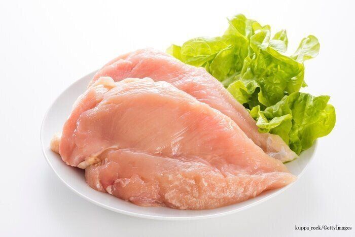 【家事貯金】下味冷凍で時短・ラク家事！「鶏肉のゆかり漬け」で作る絶品レシピ2選