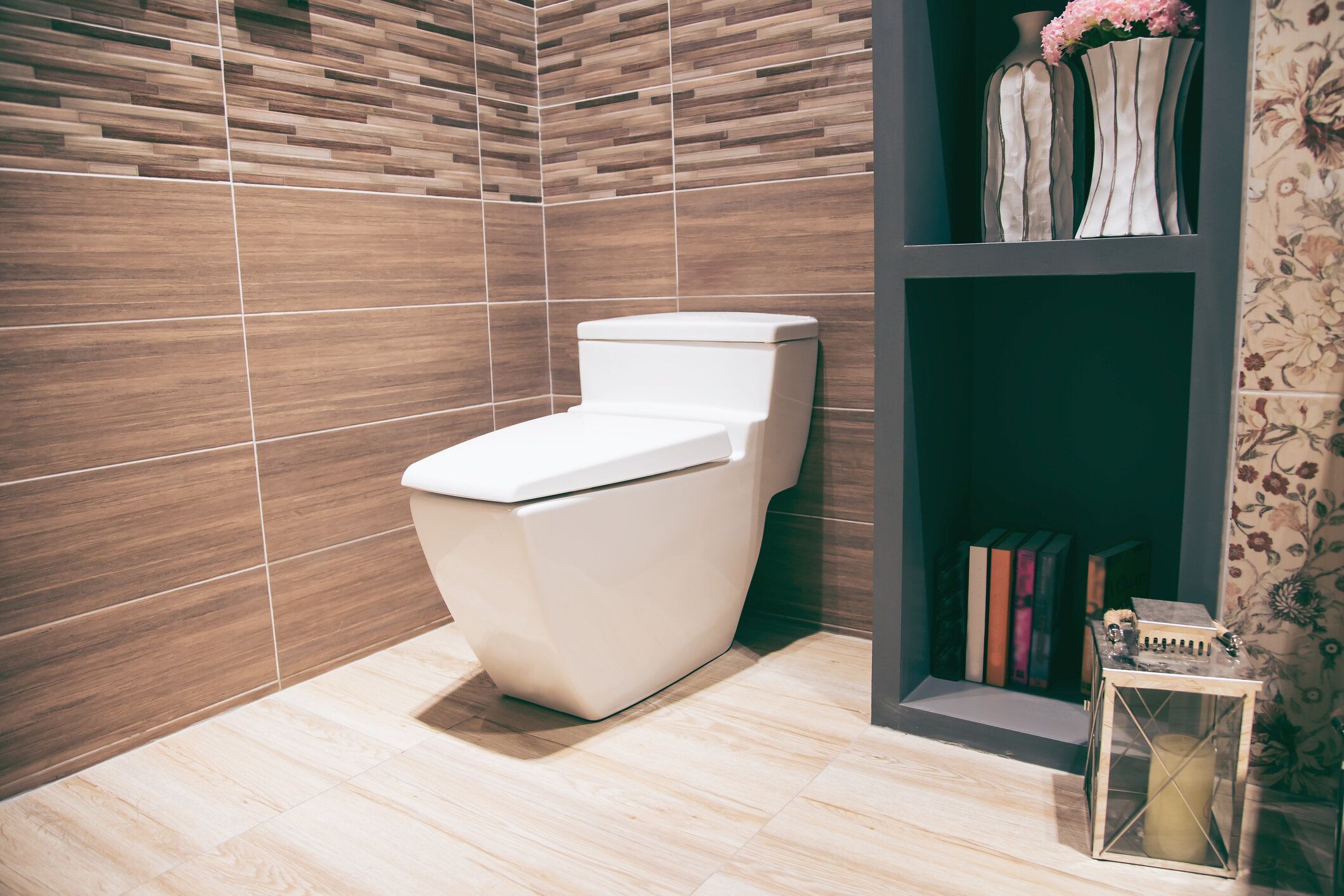トイレのおしゃれな壁紙5選。選び方やおすすめの機能を紹介