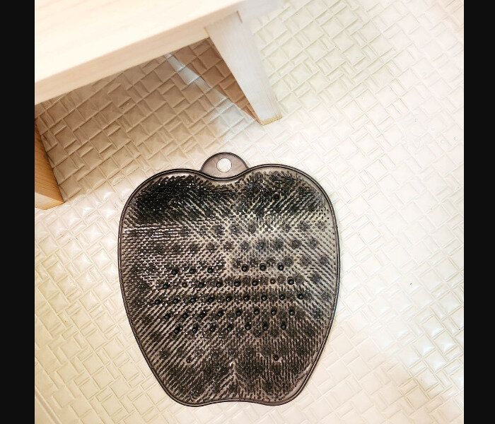 買ってよかった【ニトリ】「前から気になっていた」「足ケアに最適」フットブラシ