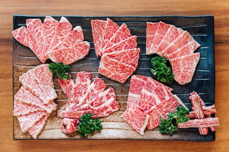 じつは意外とダイエット向き？もっともカロリーが低い牛肉の部位はステーキやカツで人気の部位