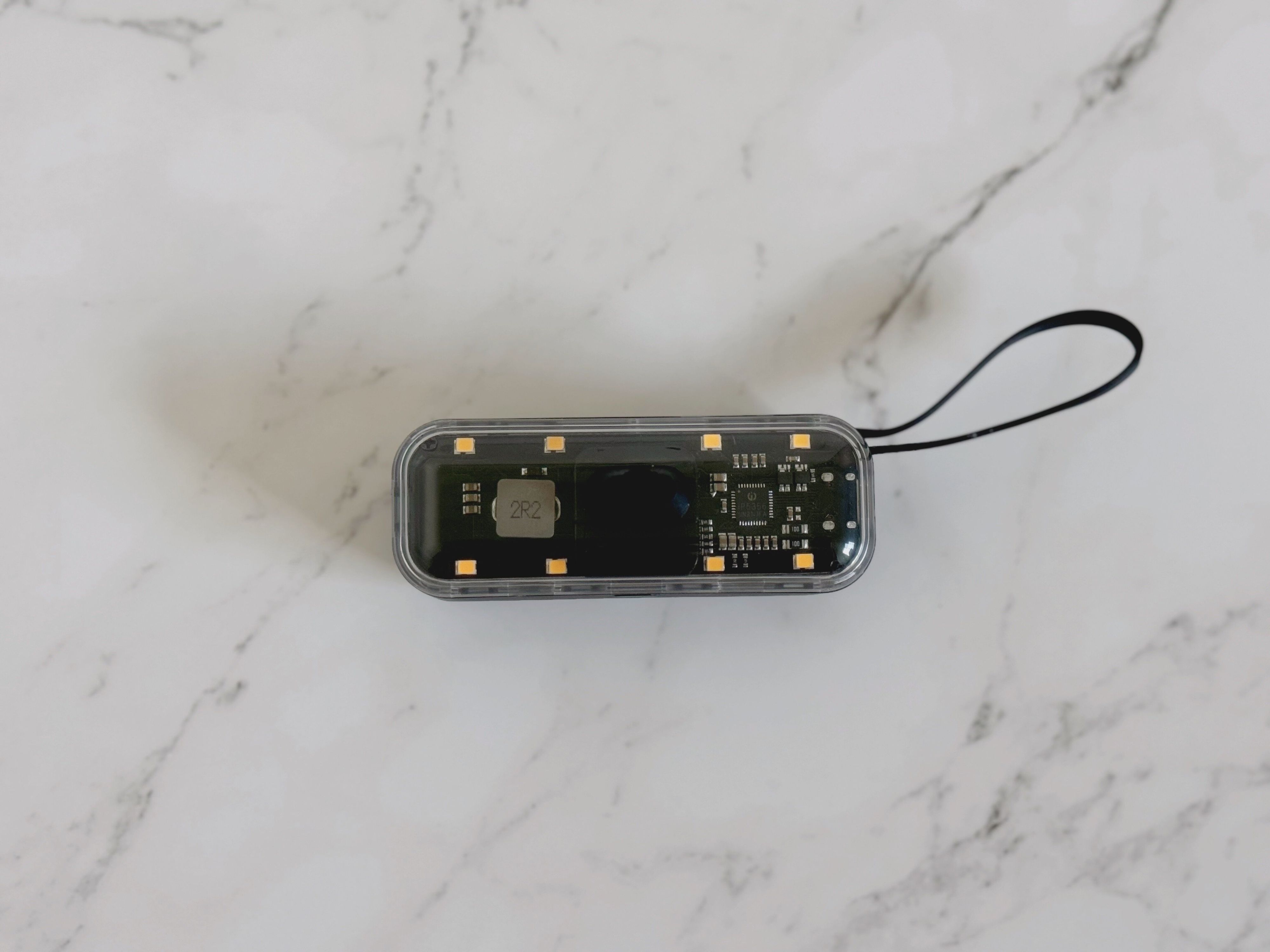 【3COINS】スリコから進化したモバイルバッテリーが出た！高額商品だけどむしろ買わなきゃ損！