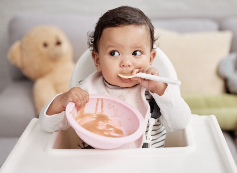 「食パンでテーブルを拭かないよ！」子育て中に発した”人生で一回も言ったことがない”フレーズに共感の嵐