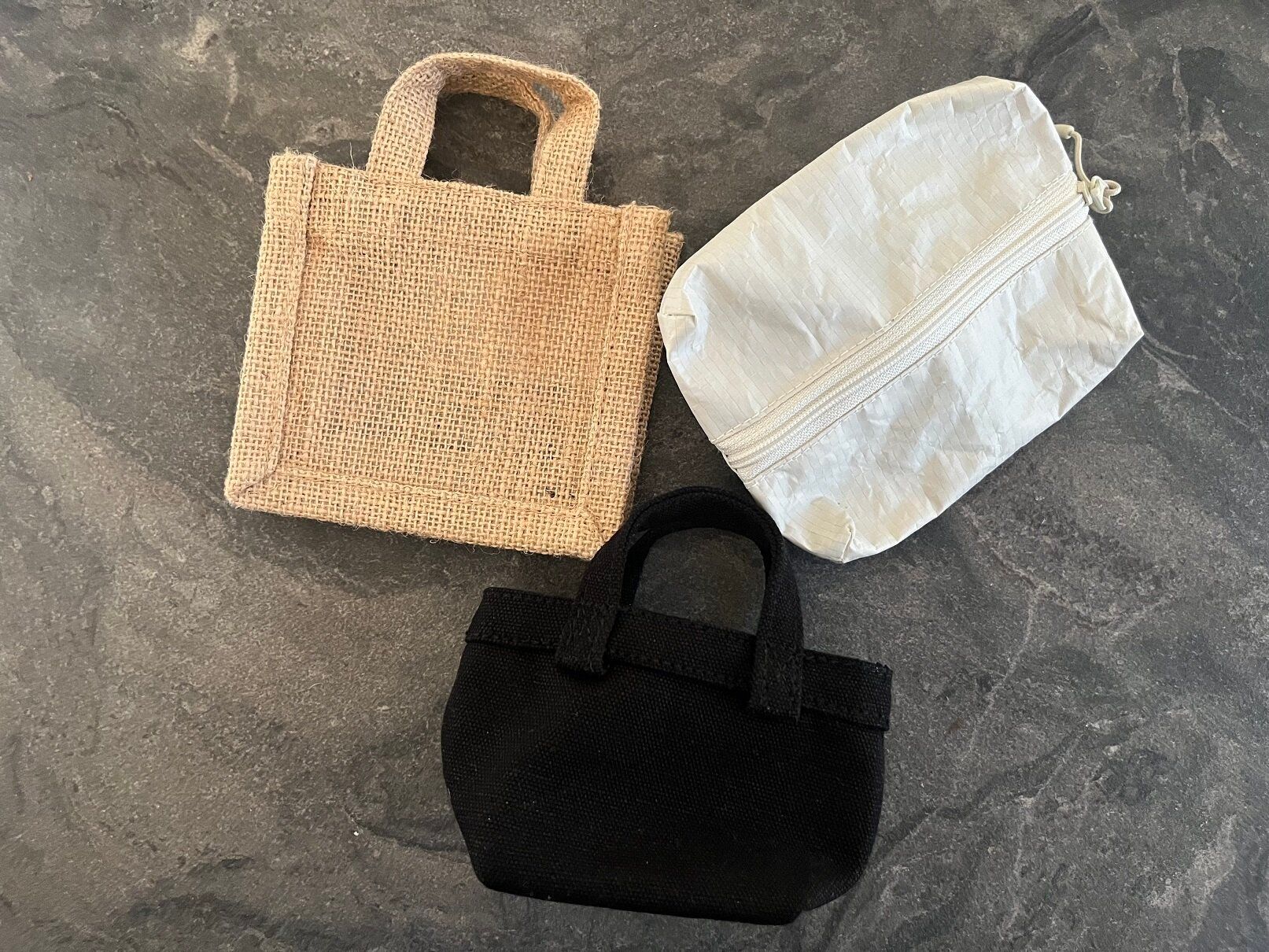 【無印良品】ジュートバッグやトートバッグなどの定番バッグがそのままの形でミニサイズになっちゃった！