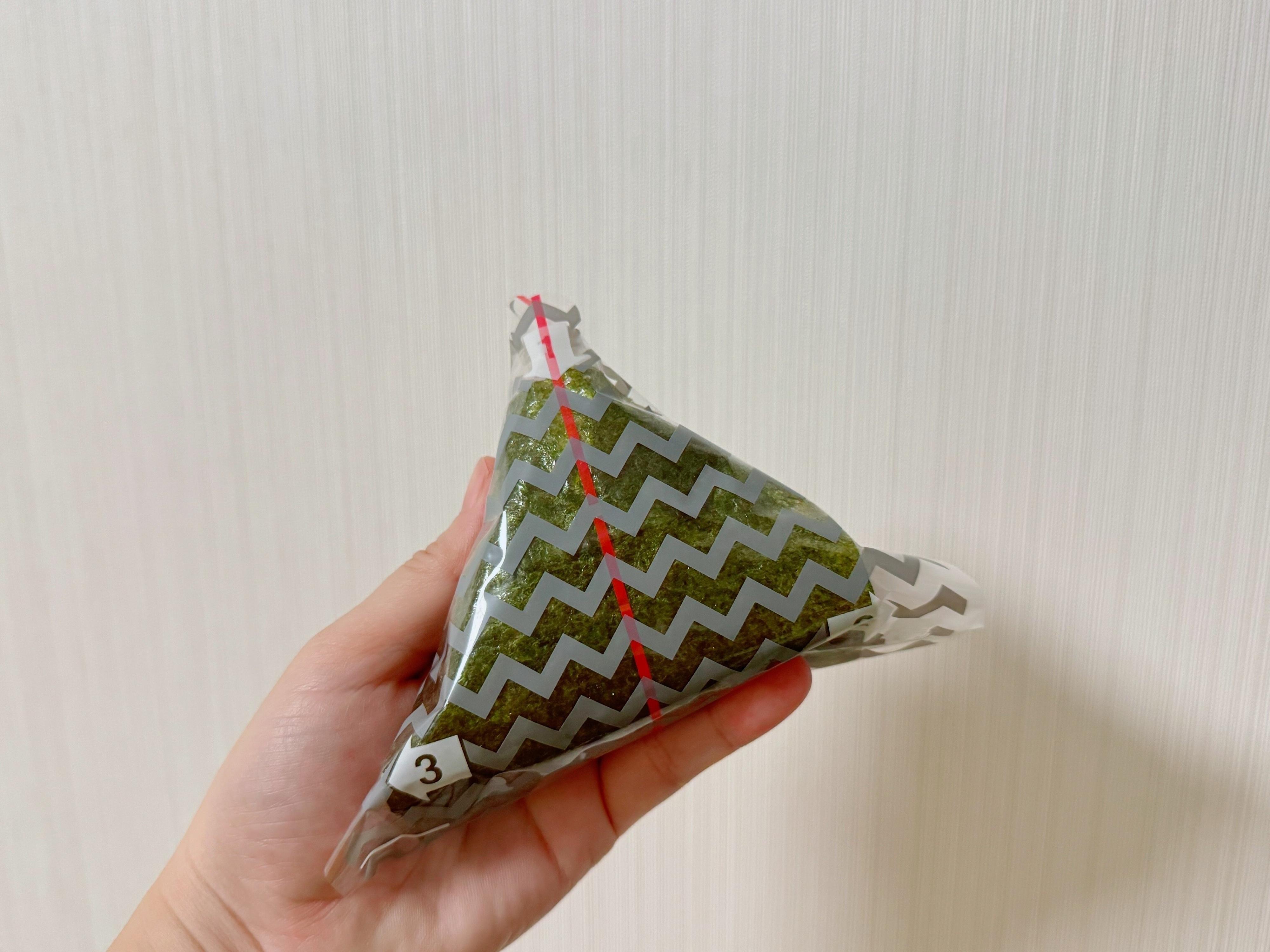 飛ぶように売れてる【セリア】「もうコンビニで買わなくていい！」超優秀人気グッズ3選