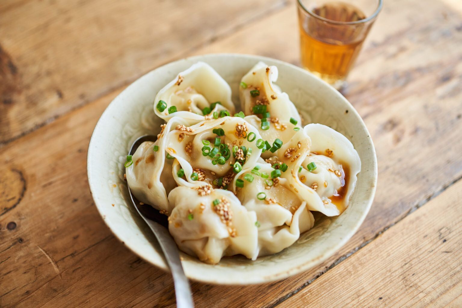 「ごま油」を使ったおすすめレシピ90選！香ばしい風味と香りが決め手になる絶品レシピをご紹介