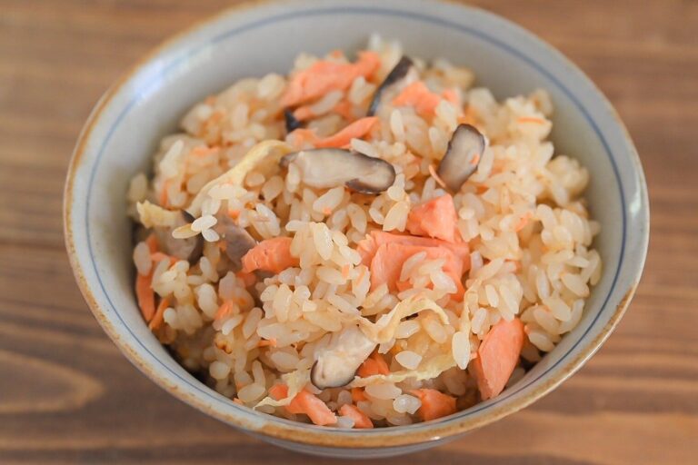 もう失敗しない！おいしい炊き込みごはんをつくるポイント3選＆加熱は炊飯器におまかせ！簡単炊き込みごはんレシピ2選