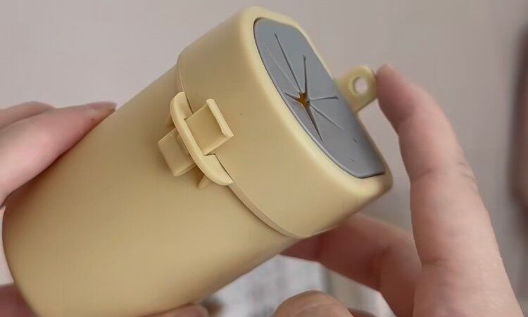 驚きのアイデア商品【セリア】「子ども達でゴミ処理」「丸洗いできる」携帯できるゴミ箱!?