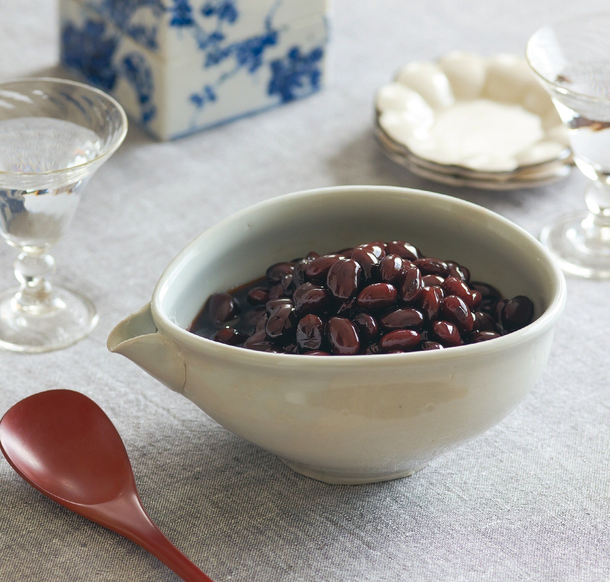 実は、意外に簡単！ふっくらつやつや魅惑の黒豆レシピ