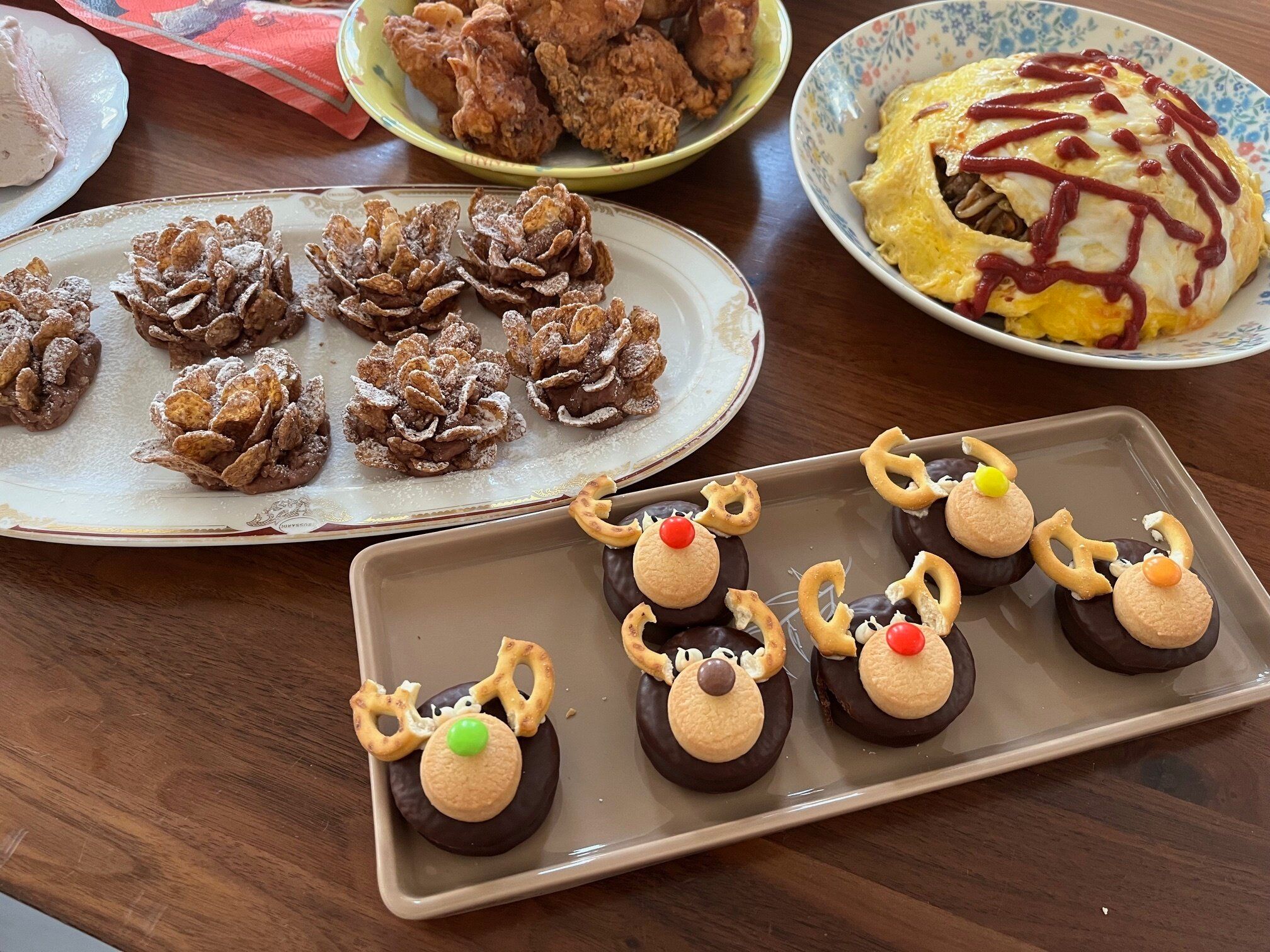 【クリスマス】トナカイケーキ。市販のお菓子を使ったら簡単に可愛いケーキが作れた！