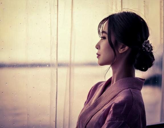 【夢占い】昔好きだった人の夢の意味とは？登場人物・状況別に解説！