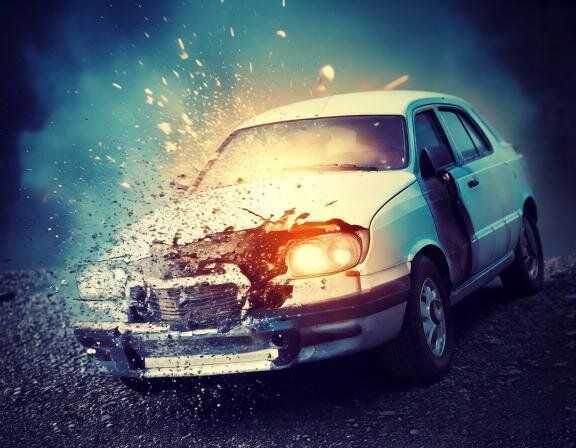 【夢占い】交通事故の夢の意味を解説！シーンや人物から深層心理を読み解く