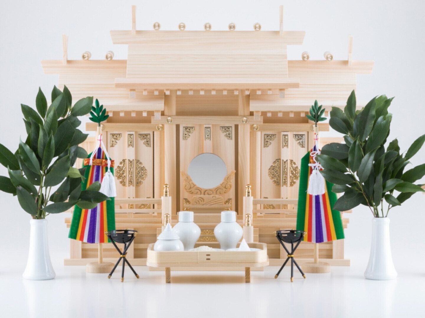 神棚がないご家庭ではどうする？神さまの力が宿るお神札（おふだ）のまつり方って？