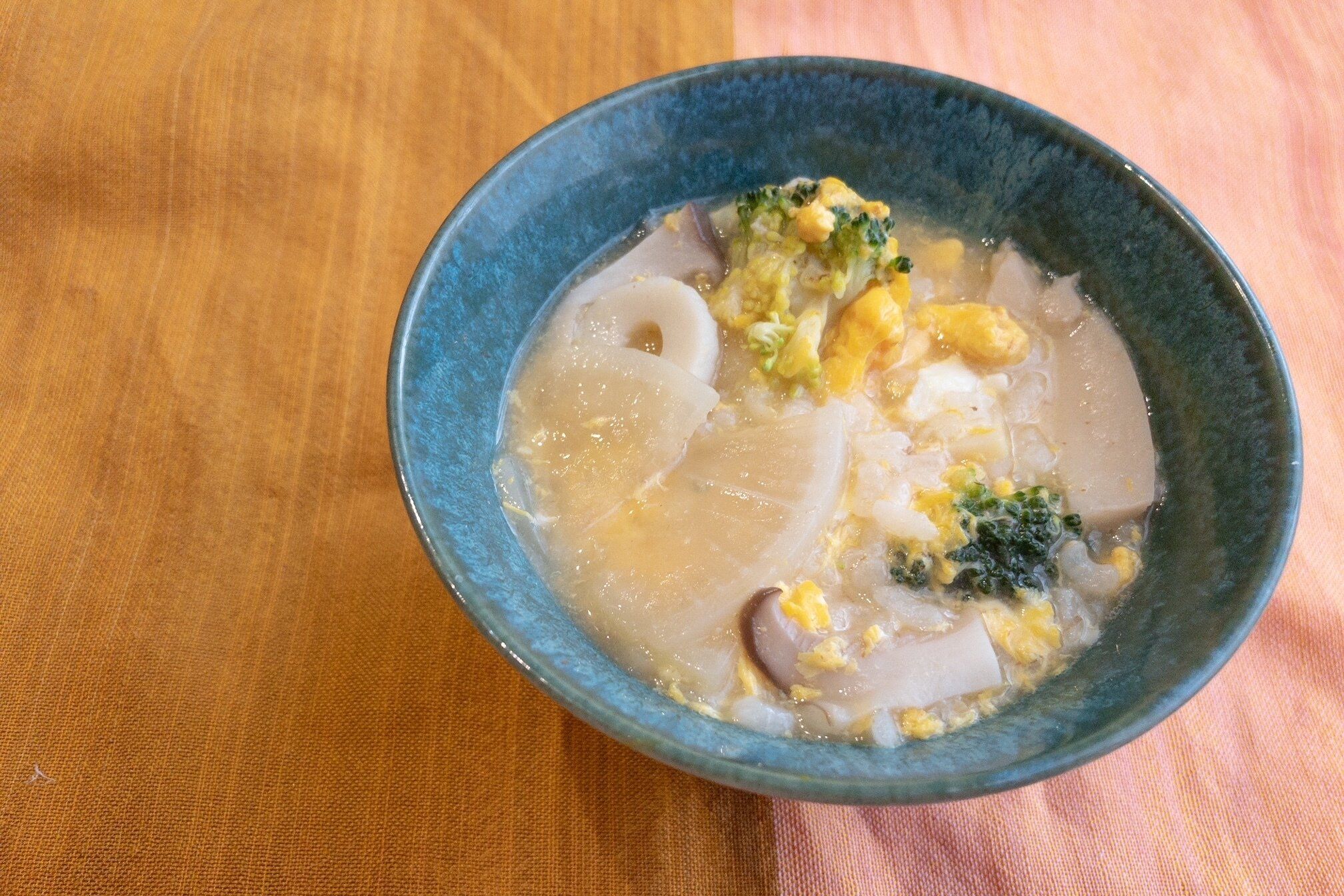 「お鍋の〆に食べるだけじゃもったいない」寒い朝におすすめ【雑炊・おじや】