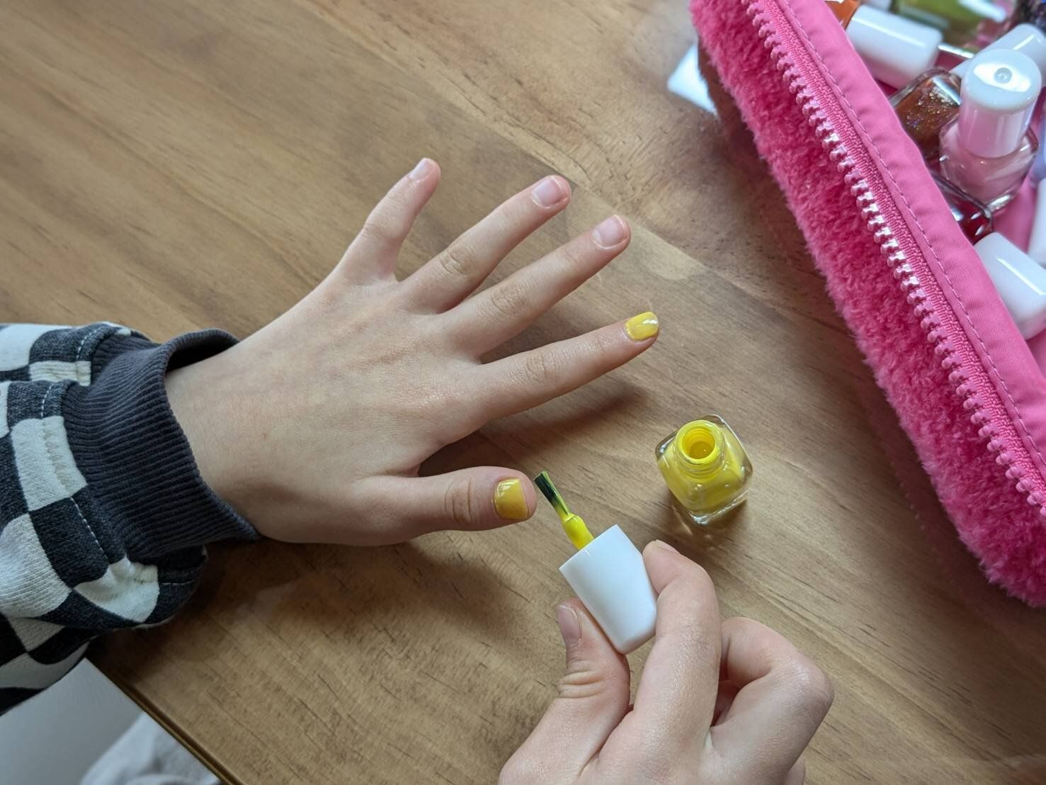 想像以上のクオリティ！“塗ってはがせる“プレゼントに最適な「子どもネイル」