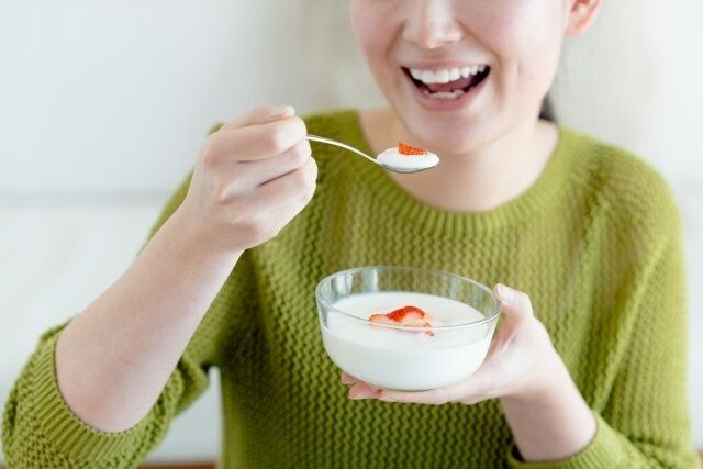 「ヨーグルト」を食べすぎるとどうなる？知っておきたいヨーグルトのメリット＆デメリット