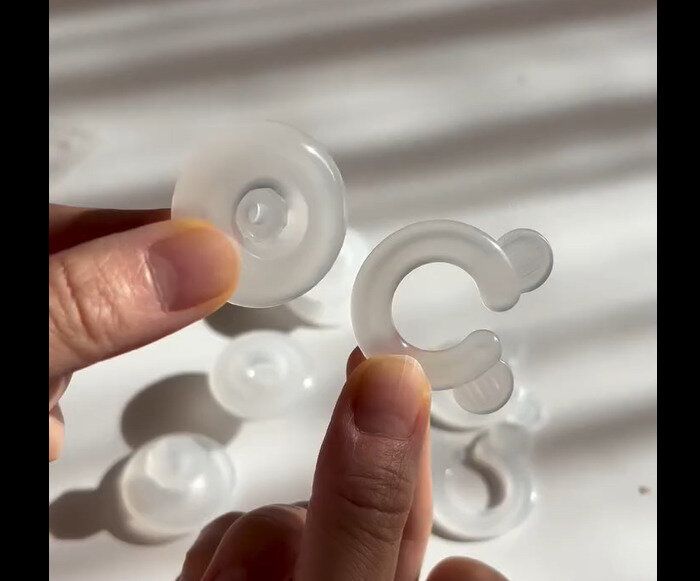 売切れ前に買って！【ダイソー】「布団にガチっと」「めっちゃ楽々～」便利すぎ4選