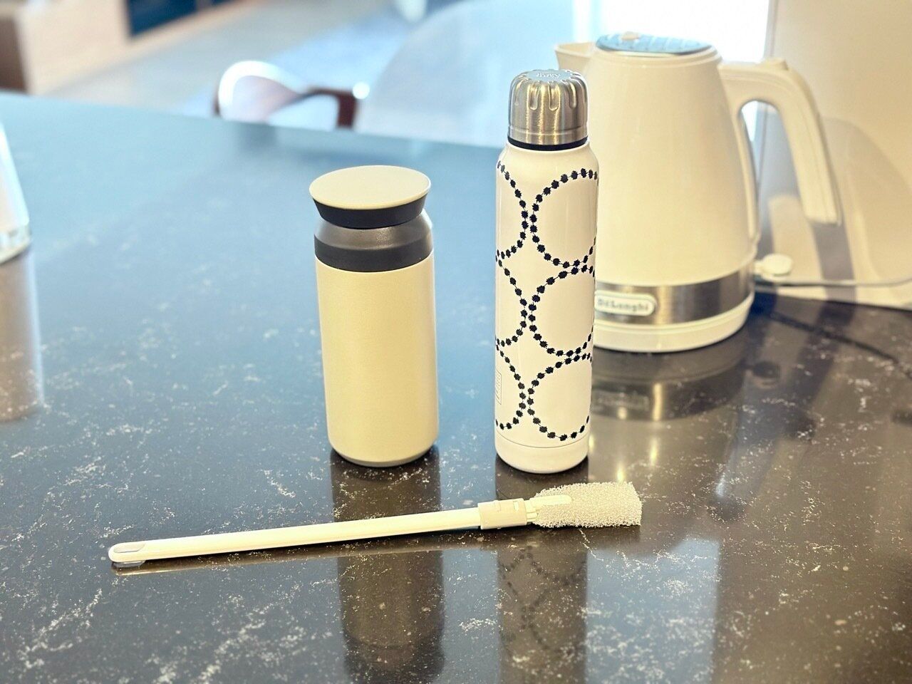 【ダイソー】水筒洗いのスポンジ難民さんにおすすめ！衛生的で置き場所に困らないメラミンボトル洗い