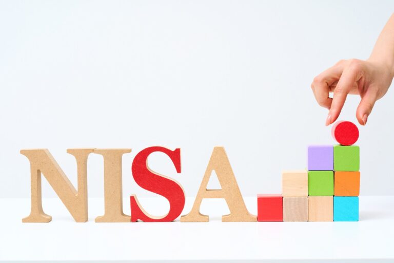 1,000万円貯めている人は、やっぱりNISAをやっている？