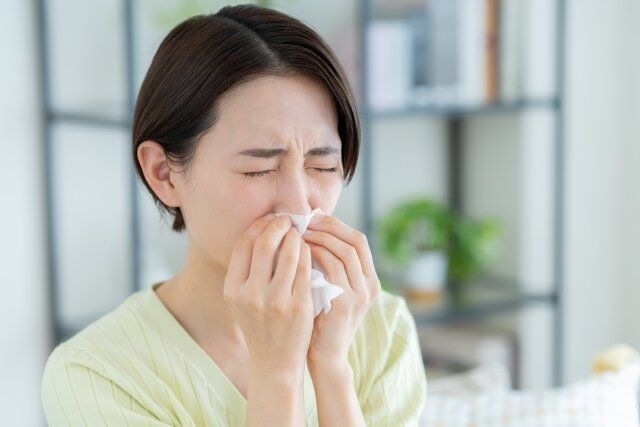 花粉シーズンに注意すべき「洗濯」のポイントとは？部屋干しの生乾き臭を防ぐ方法も解説