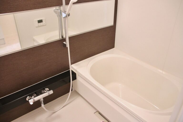 元家政婦が教える！時間がなくても楽して浴室のキレイが続く習慣3つ