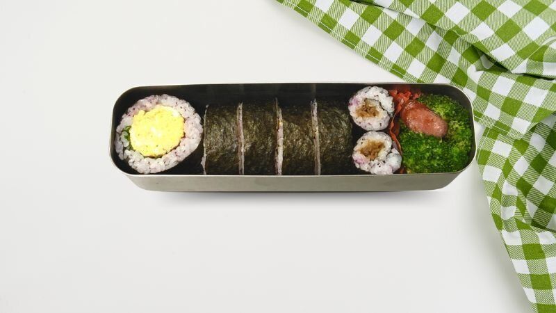 【たまご巻き】ならすぐ出来て食べやすい！簡単巻き寿司お弁当レシピ