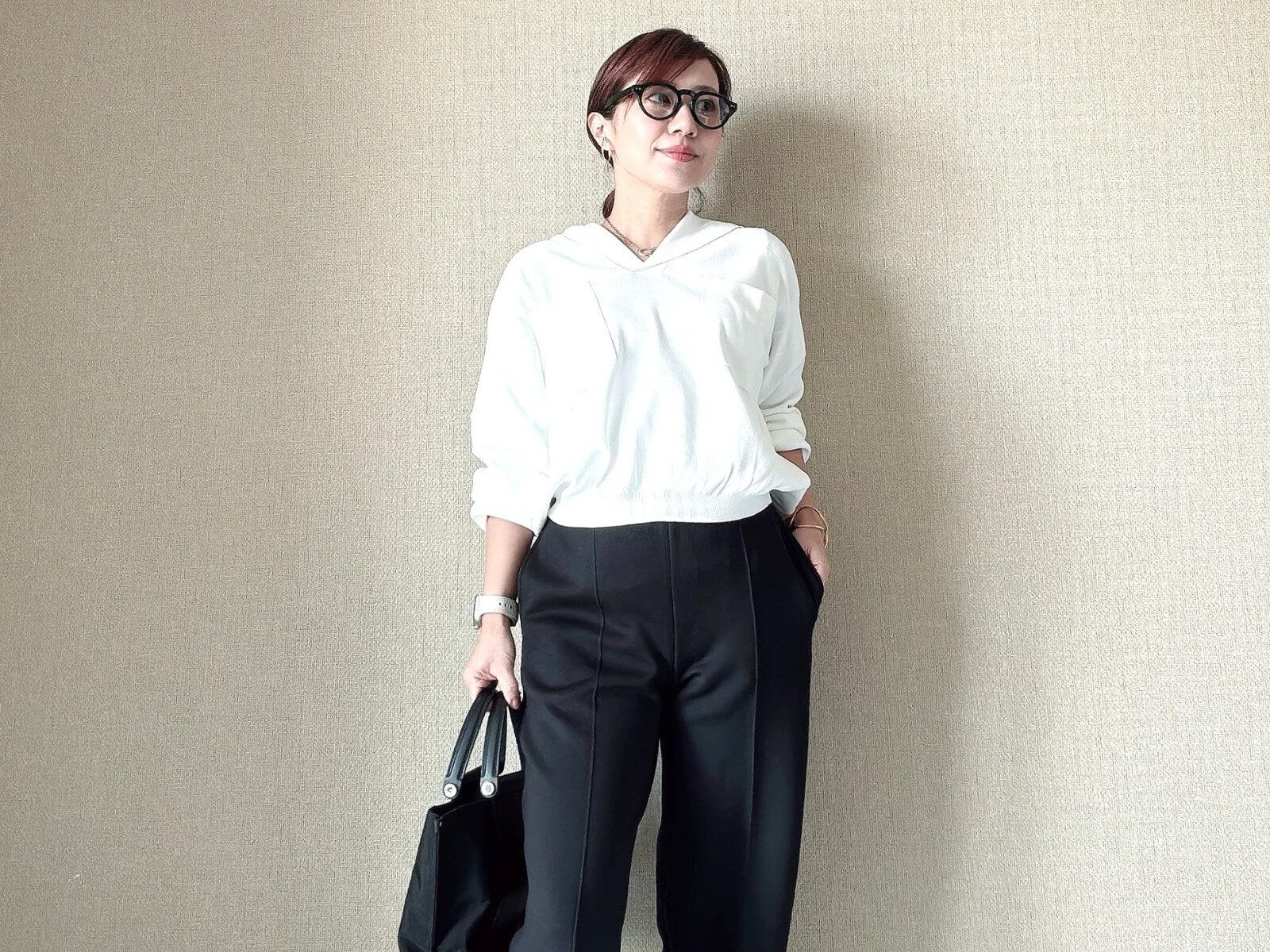 【ユニクロ】飛ぶように売れているアイテムがもう値下げ！即カゴイン推奨のトップスとは？