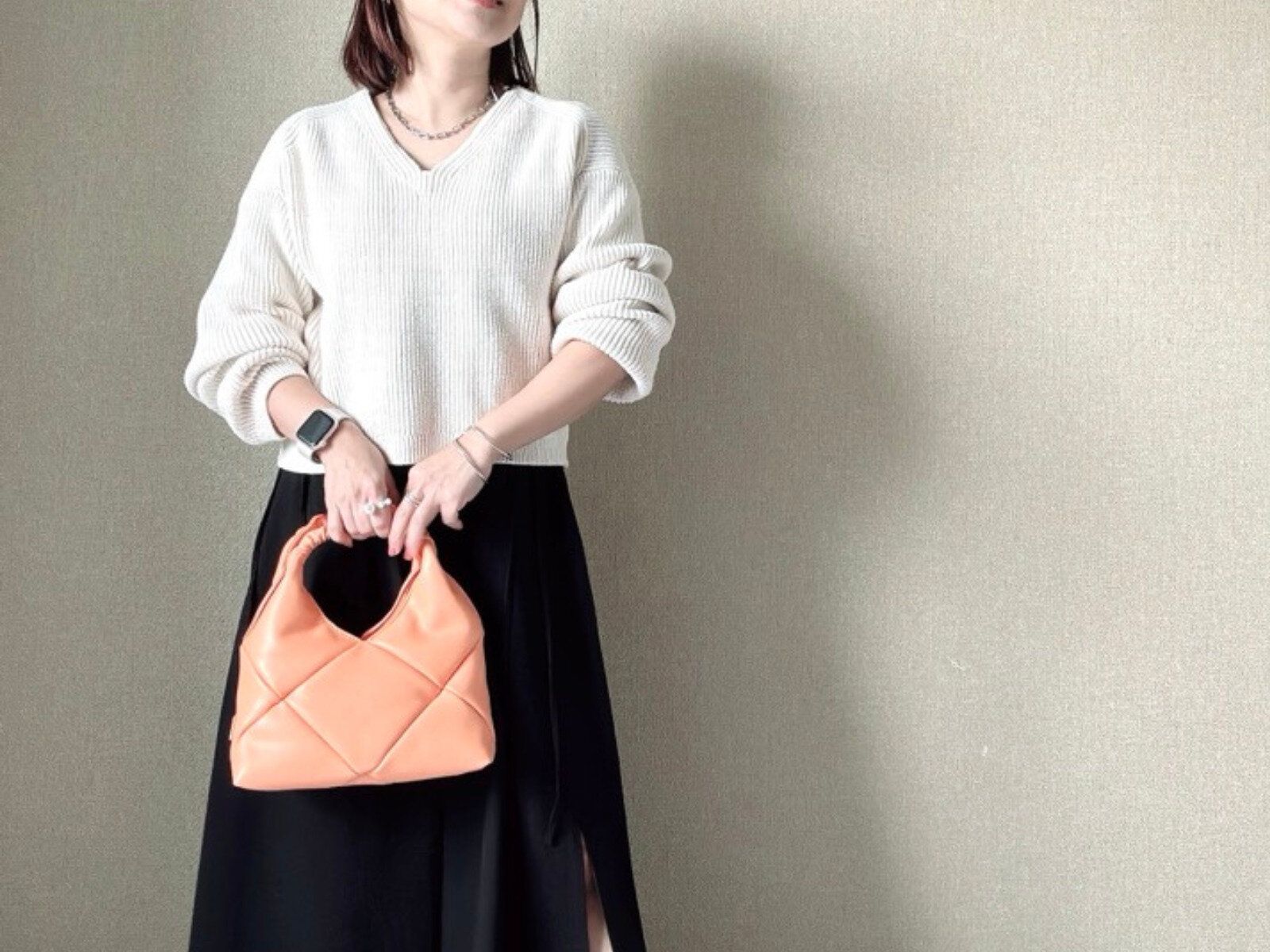 【ユニクロ】ウエストゴムなのに一瞬でおしゃれ見え！待ち時間が発生したほど大人気のUNIQLO:C