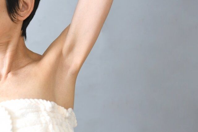 じつはあなたもニオってるかも!?ワキガになりやすい人の特徴って？