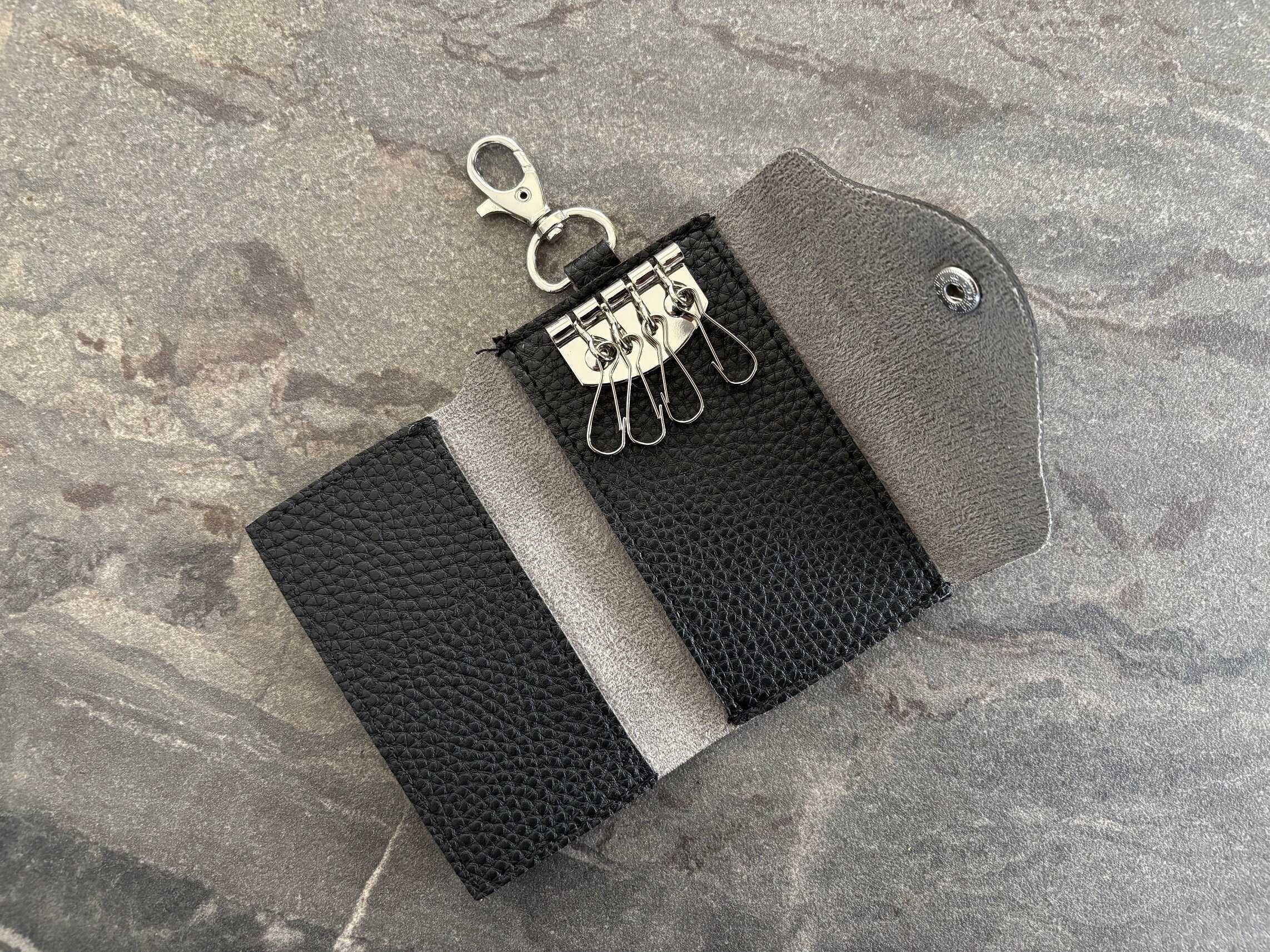 ダイソーで見つけた！レザー調「マグネット入キーホルダー」