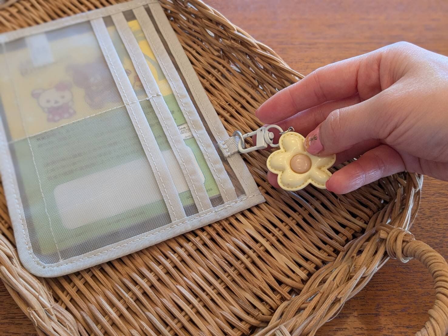 【無印】わざわざ取り寄せる価値あり！“大人も欲しい“欠品続きの「母子手帳ケース用リフィル」