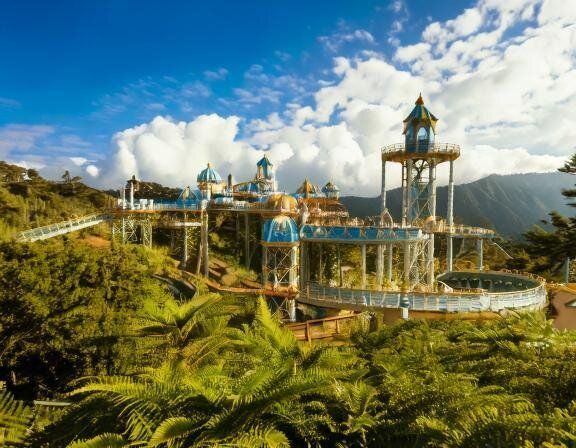 【夢占い】テーマパークの夢の意味とは？状況、登場人物などシチュエーション別に解説！