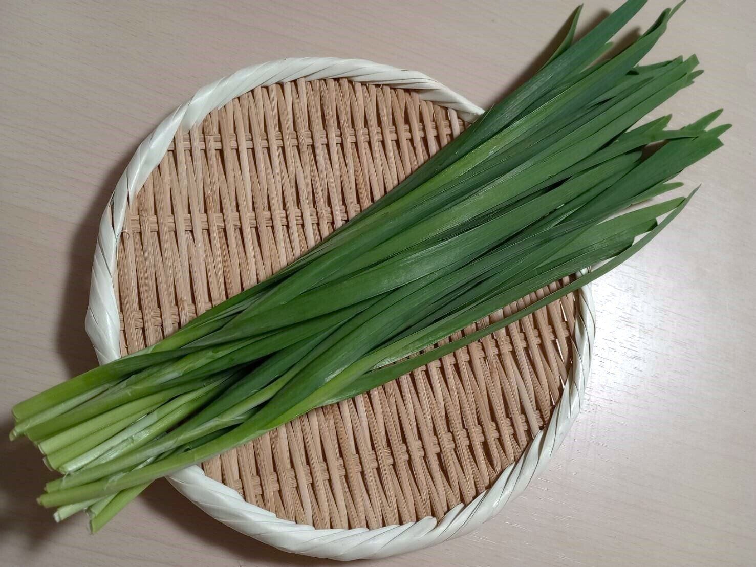 ニラ買ってやらなきゃもったいない！シャキシャキ食感がやみつきになるニラのスタミナつけ蕎麦を野菜ソムリエが解説