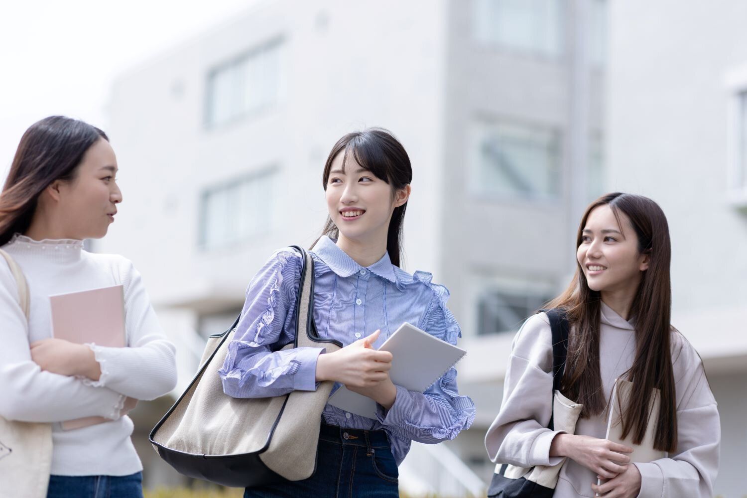 韓国語のコマウォはどんな意味？カムサハムニダとの違いや使い方についてもご紹介