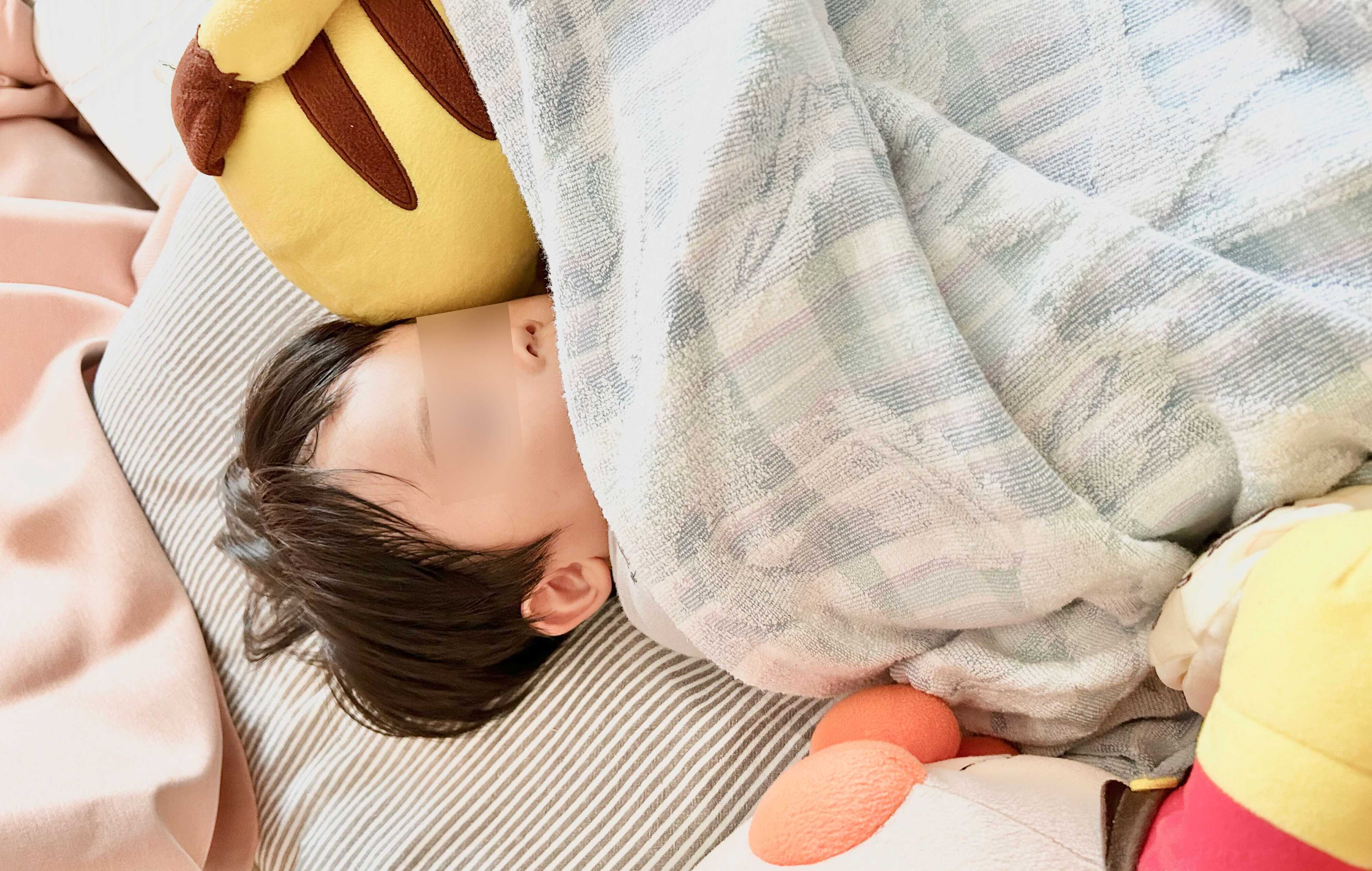 「エアコンは電気代が気になる！」暑くて夜中に起きる…を解決！夏の寝苦しさ対策